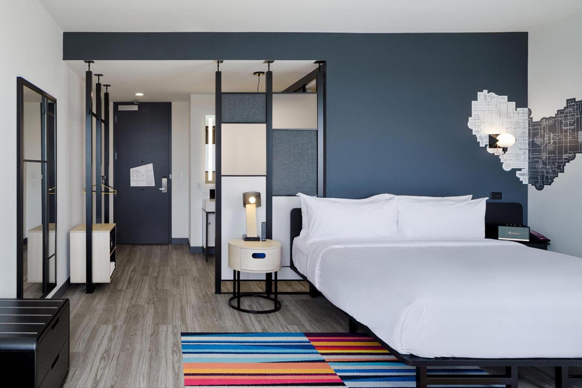 Aloft Columbus Hotel Exterior photo